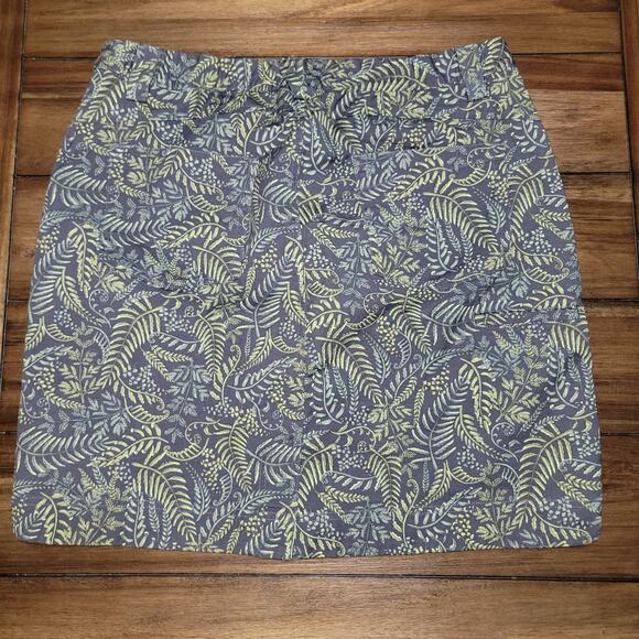 Duluth Trading Co Green Leaves Skort - Size 16 - Picture 2 of 5